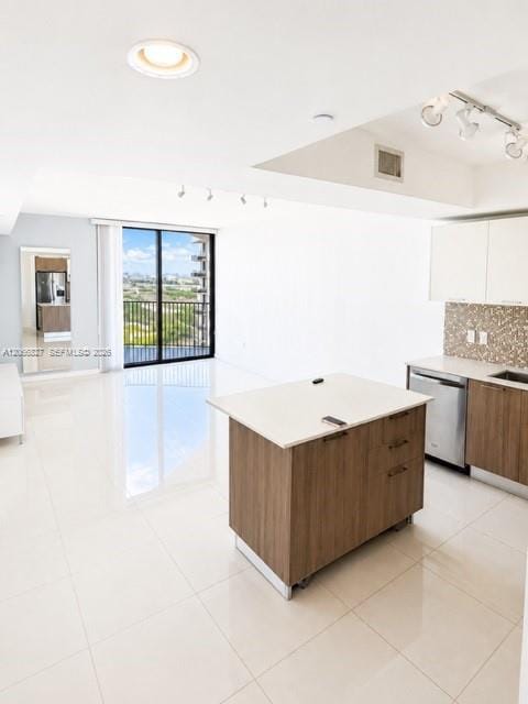 5252 NW 85th Avenue 1807, Doral, FL 33166 photo 8