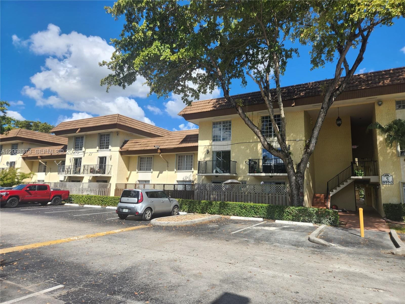 8550 SW 109th Avenue 5-207 — photo 5