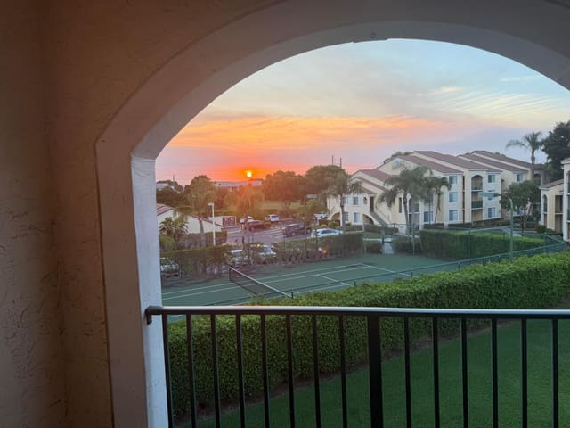 1743 Village Boulevard 304, West Palm Beach, FL 33409