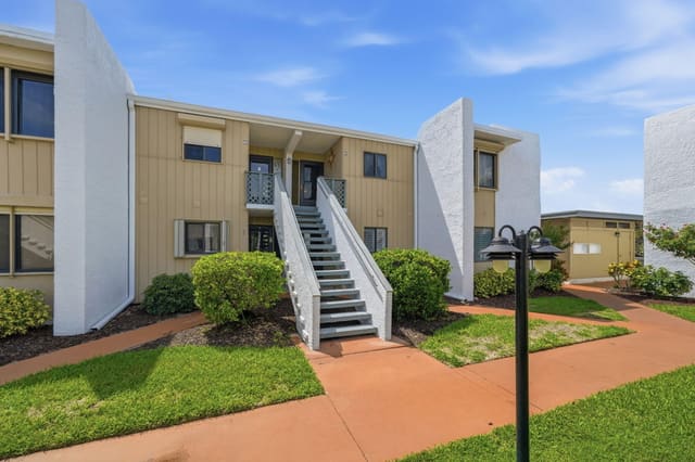 1501 NE 13th Terrace H12, Jensen Beach, FL 34957