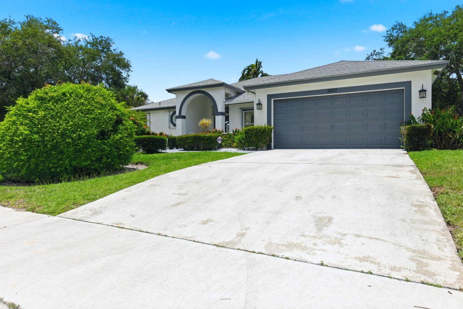 3800 NW 10th Street — photo 2