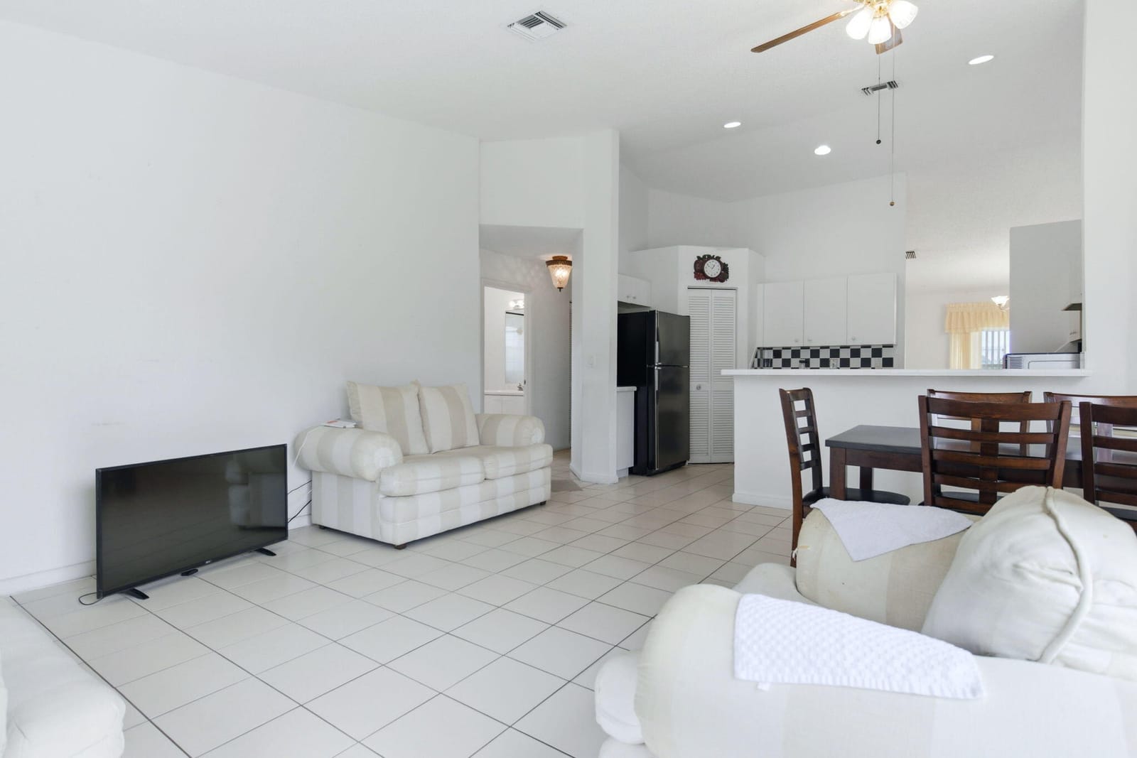 3800 NW 10th Street — photo 12