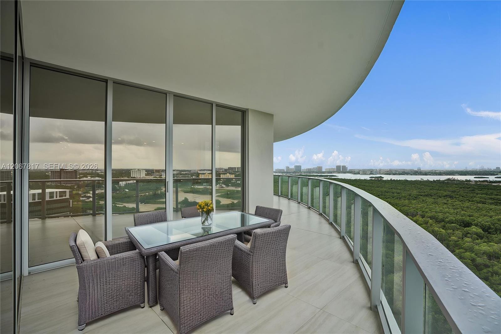 2411 Laguna Circle 1805 — photo 12