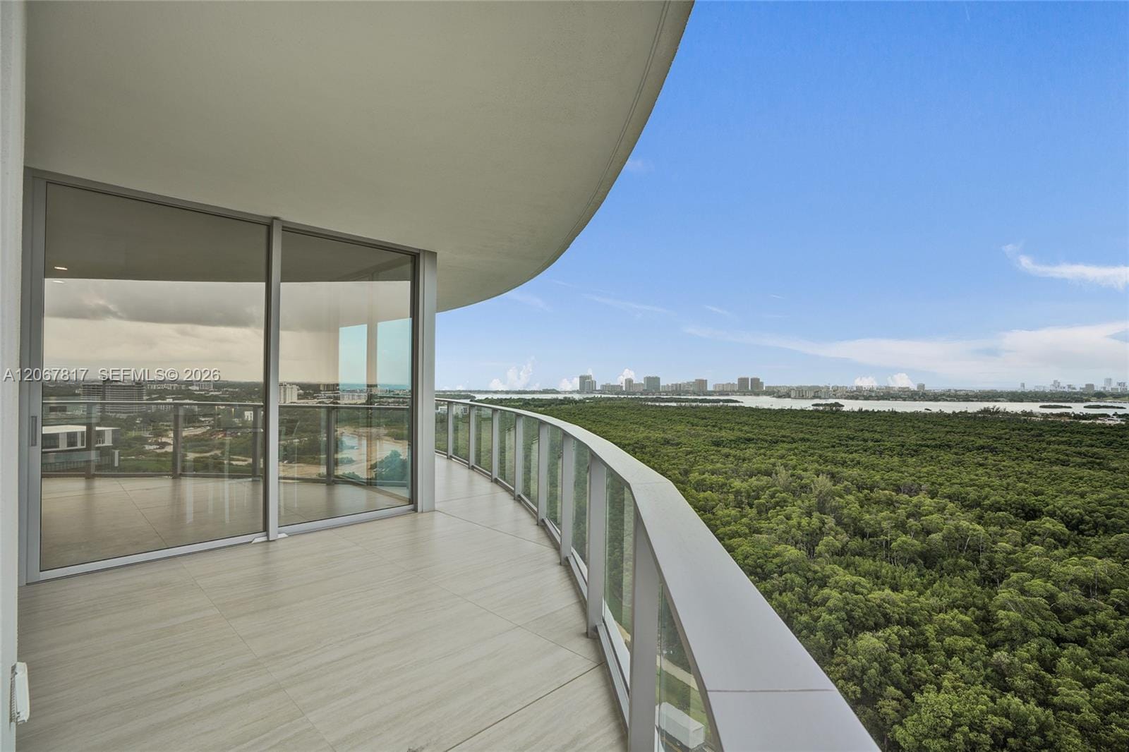 2411 Laguna Circle 1805 — photo 8