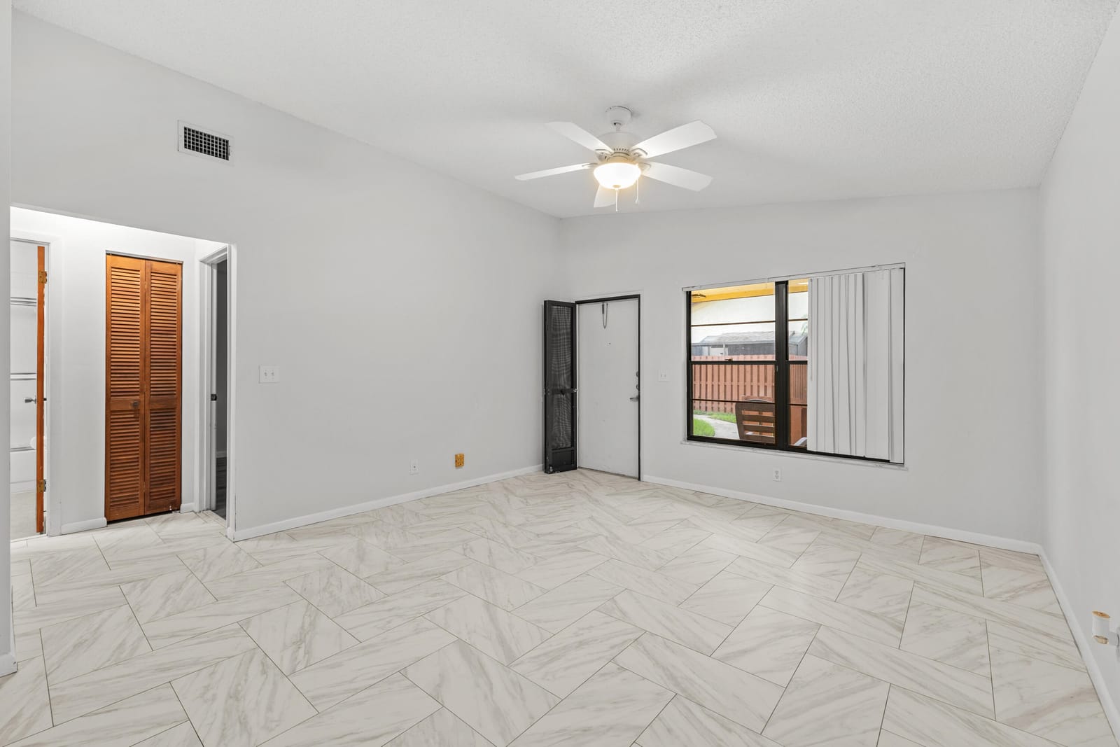 8019 SE Villa Circle — photo 12