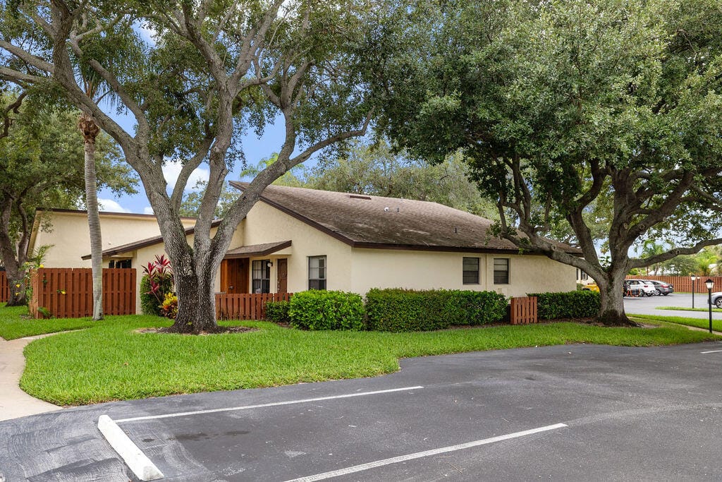 8019 SE Villa Circle, Hobe Sound, FL 33455 photo 28