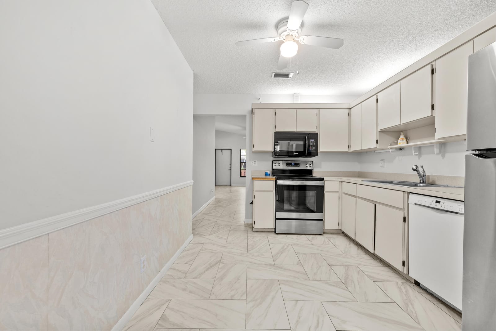 8019 SE Villa Circle — photo 10