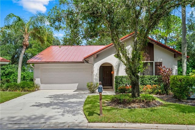2600 SW Willowood Circle, Palm City, FL 34990