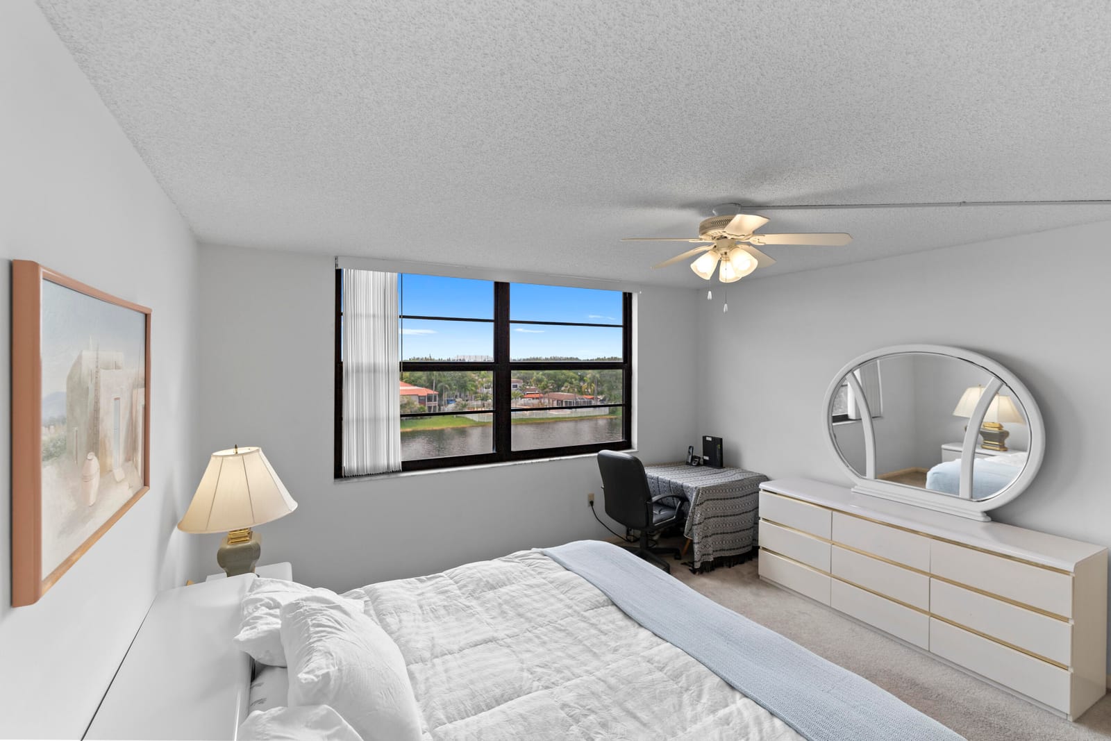 900 COLONY POINT Circle 511, Pembroke Pines, FL 33026 photo 24