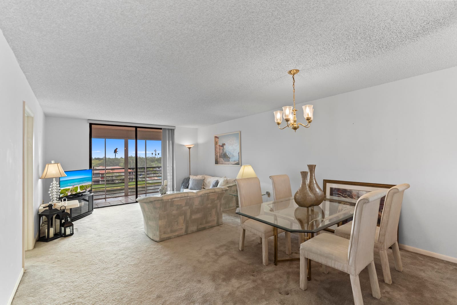900 COLONY POINT Circle 511, Pembroke Pines, FL 33026 photo 9