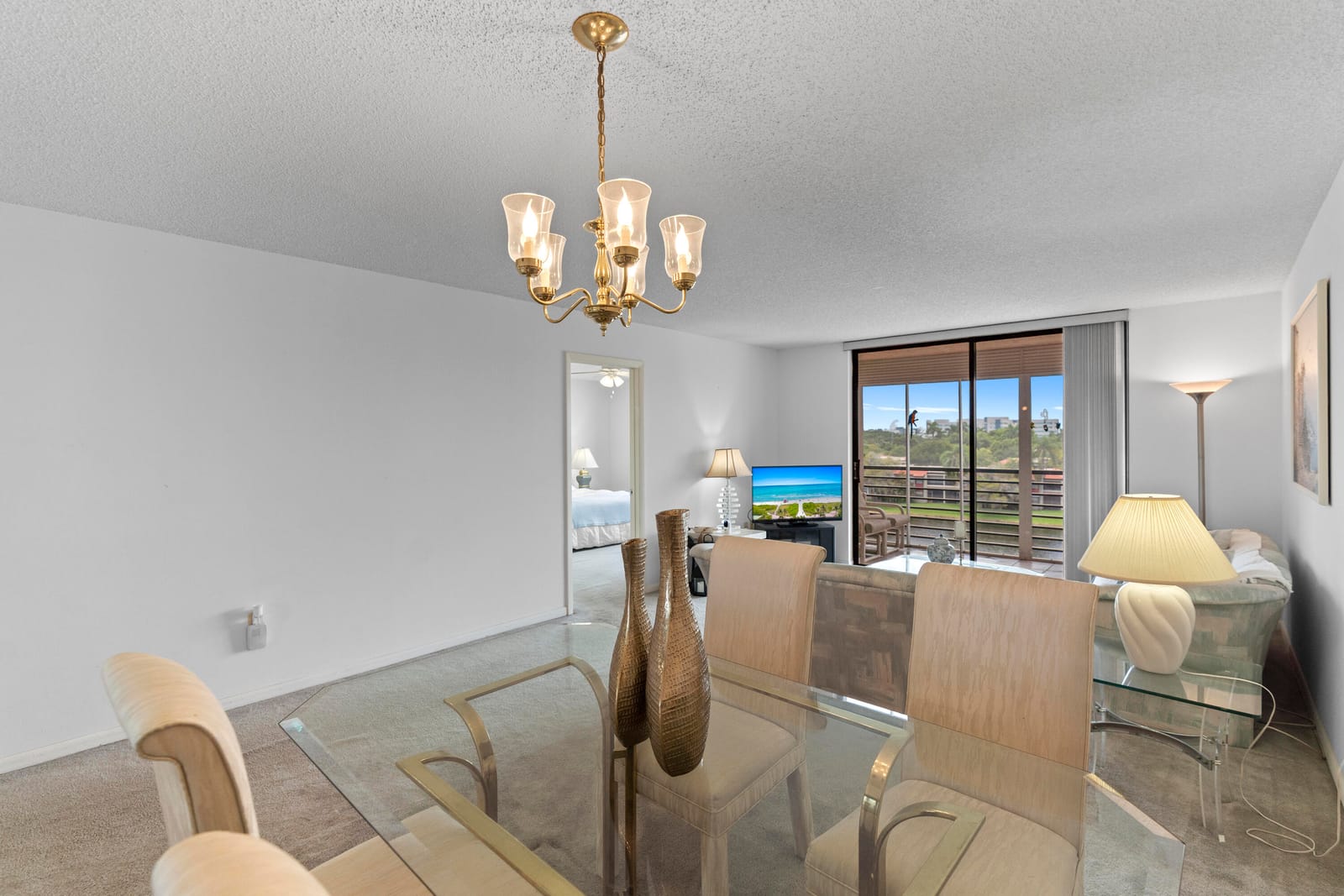 900 COLONY POINT Circle 511, Pembroke Pines, FL 33026 photo 10