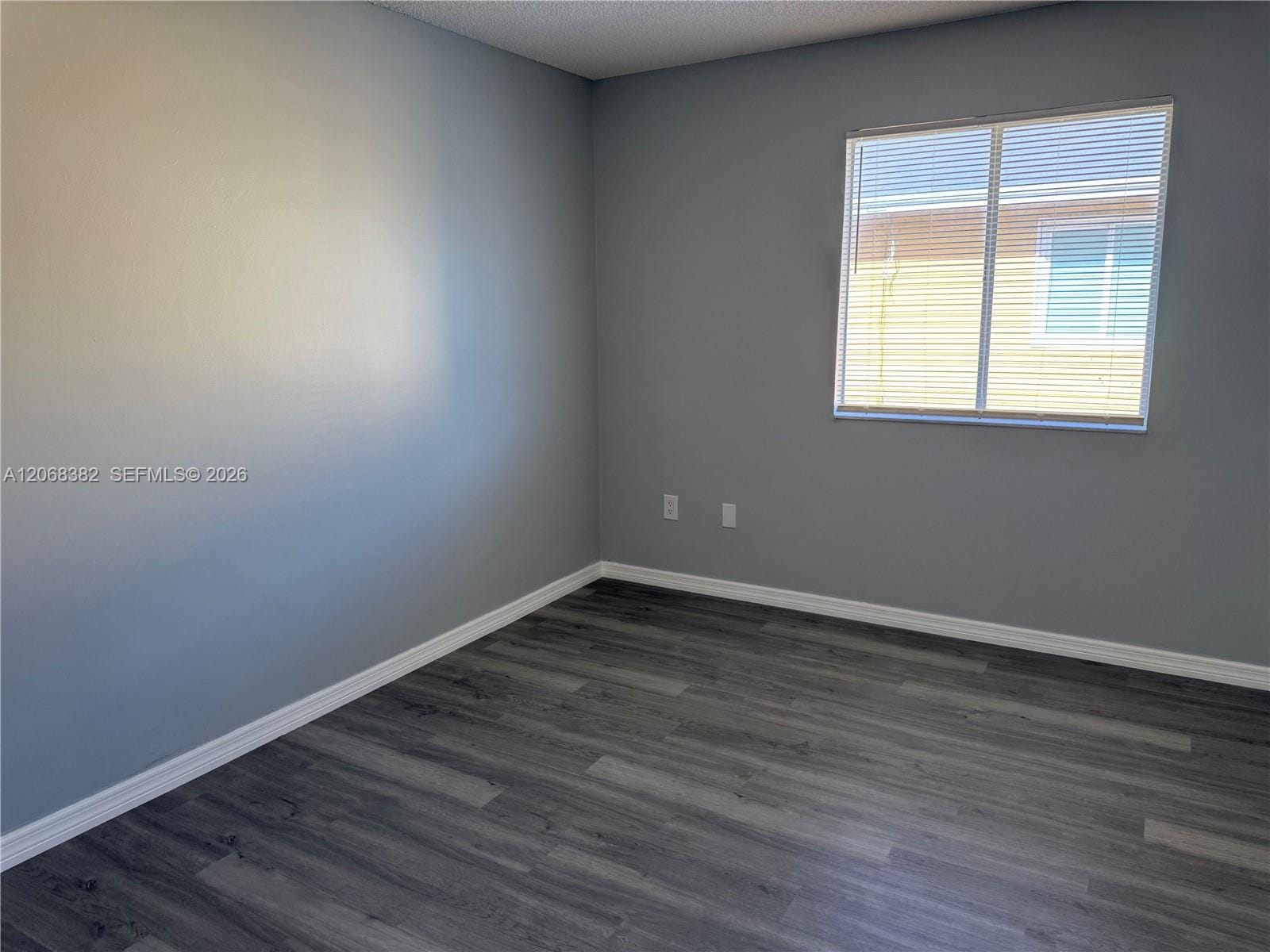 11 NE 12th Avenue 11 — photo 4