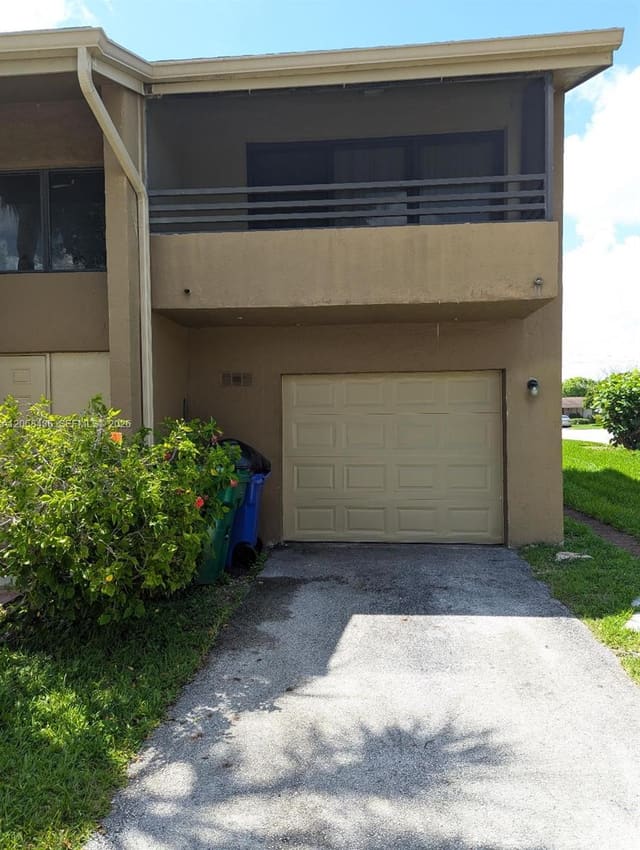 8380 S Missionwood Circle C-II, Miramar, FL 33025