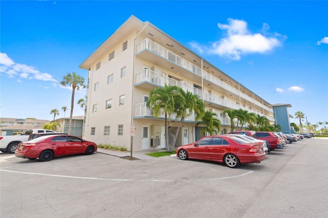 5800 W Margate Boulevard 346-3, Margate Gardens Condo, Margate, FL