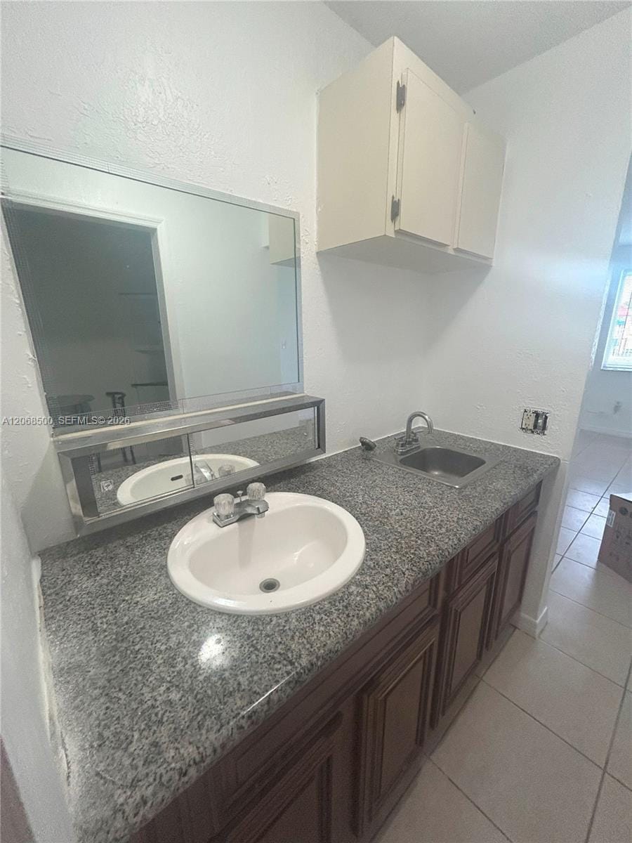 6950 Miami Gardens Drive 2-117A, Hialeah, FL 33015 photo 6