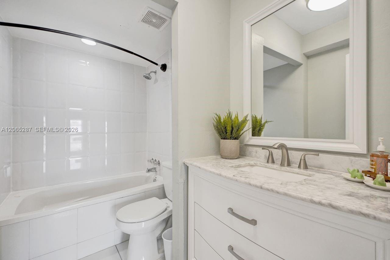 3716 NE 168th Street 301, North Miami Beach, FL 33160 photo 25