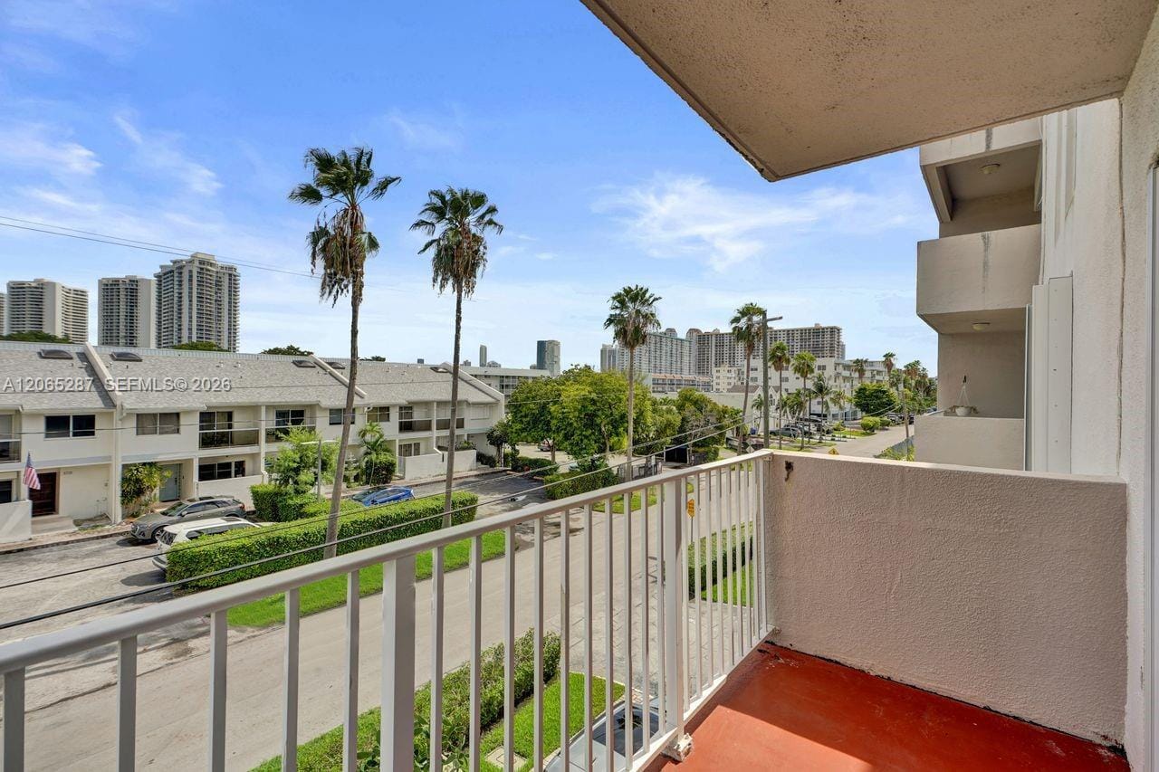 3716 NE 168th Street 301, North Miami Beach, FL 33160 photo 28