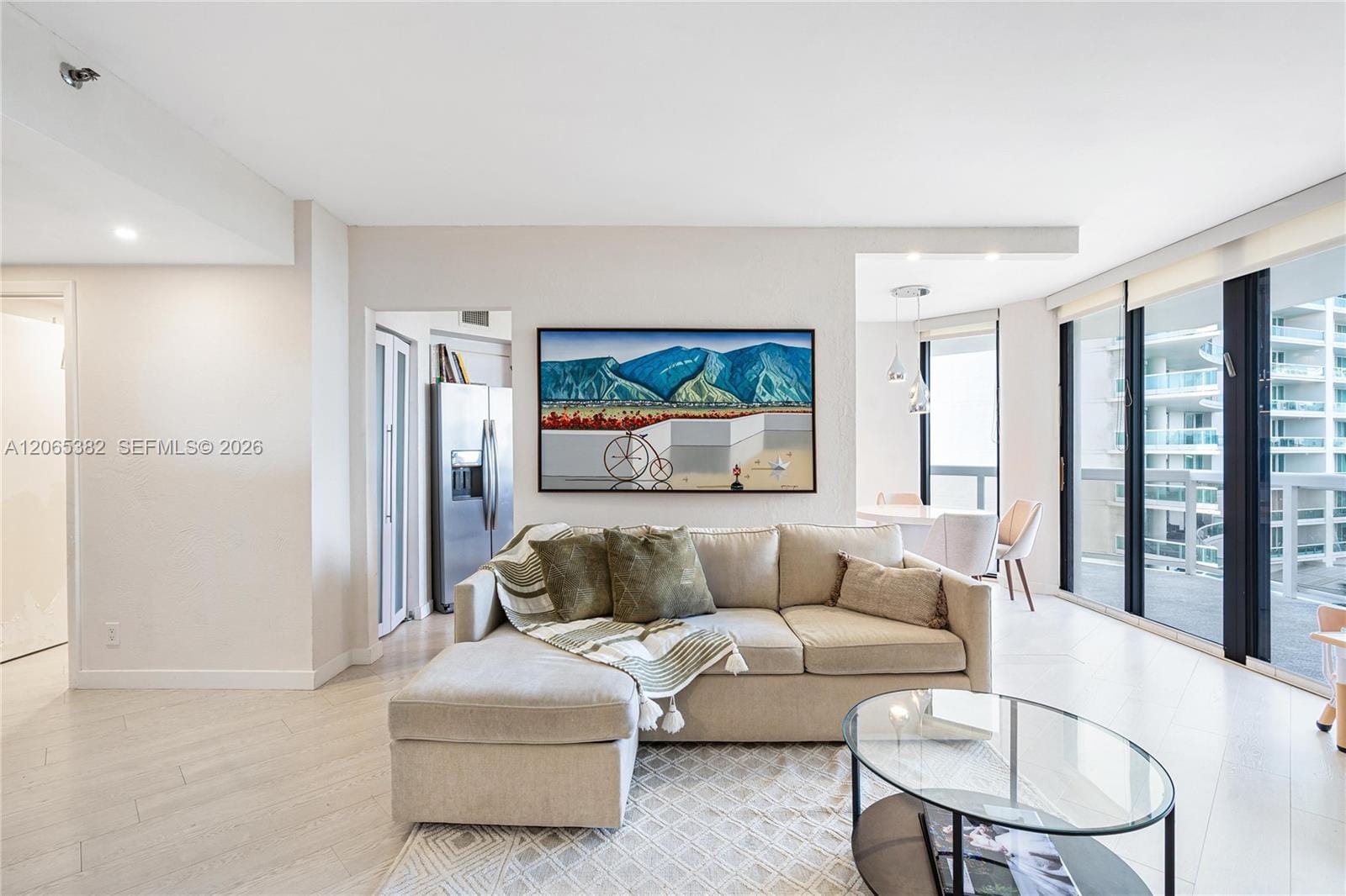 20185 E Country Club Drive 604+DEN — photo 2