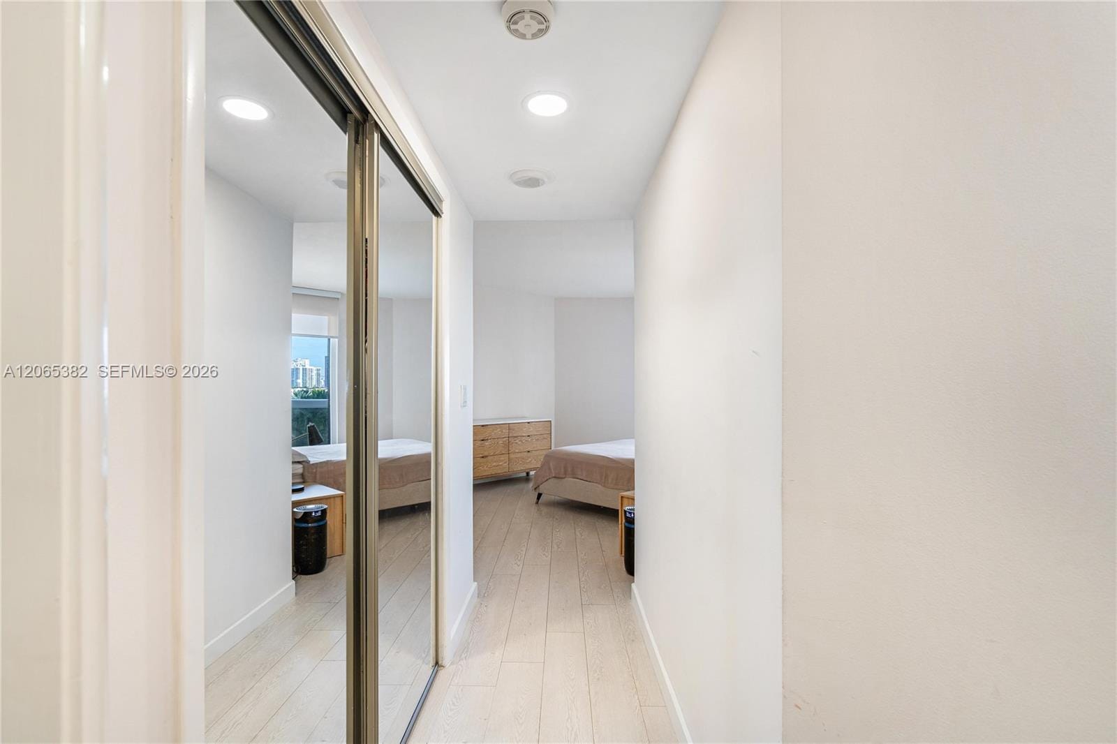 20185 E Country Club Drive 604+DEN — photo 11