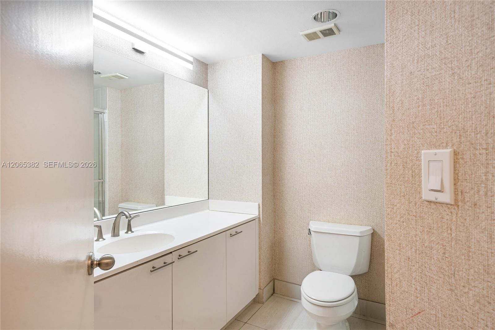 20185 E Country Club Drive 604+DEN, Aventura, FL 33180 photo 15
