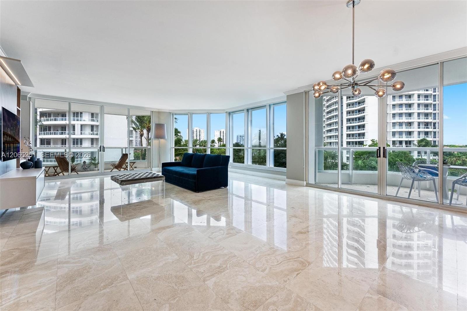 21150 Point Place 702, Aventura, FL 33180