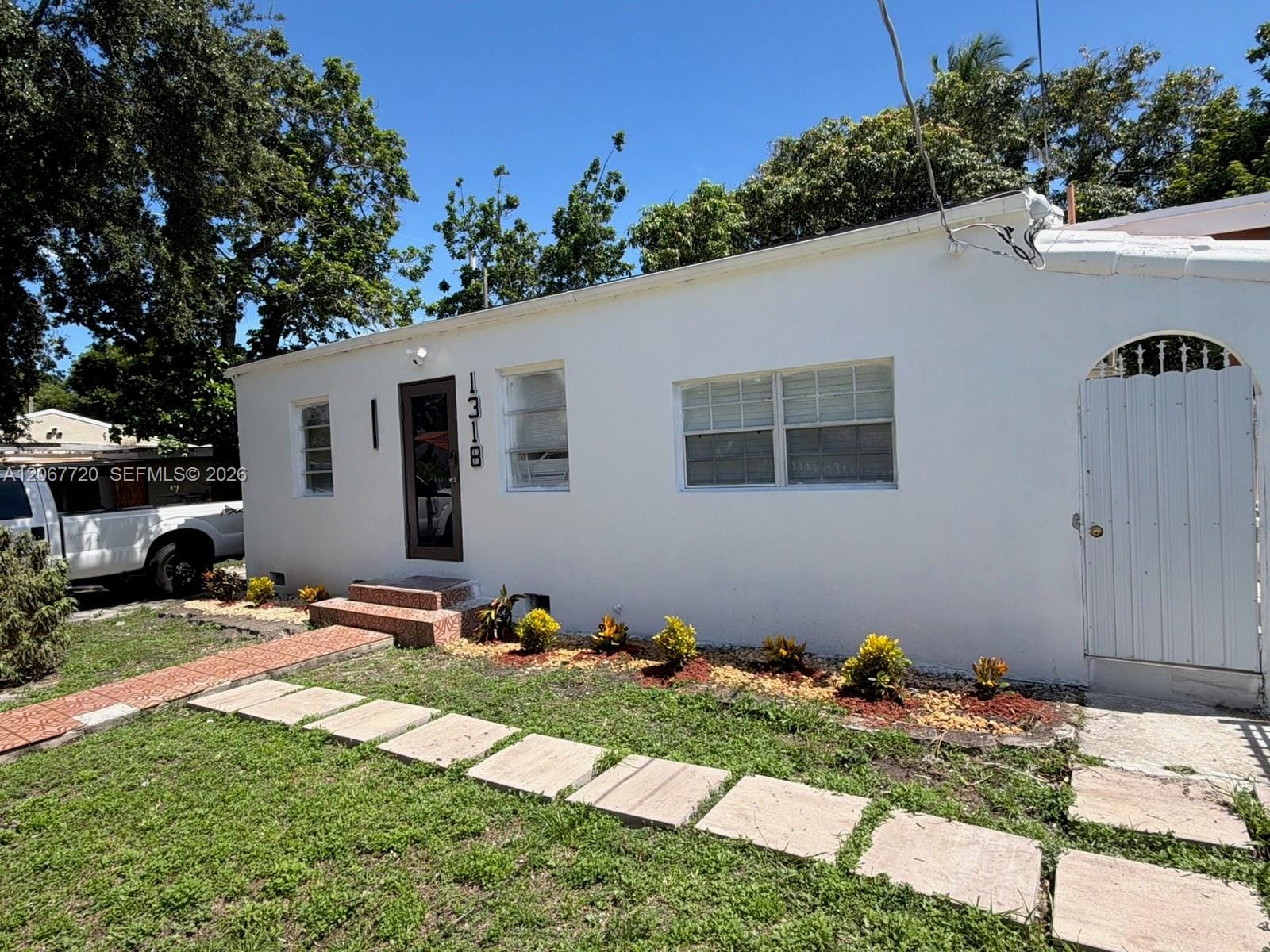 1318 NW 34th Street, Miami, FL 33142
