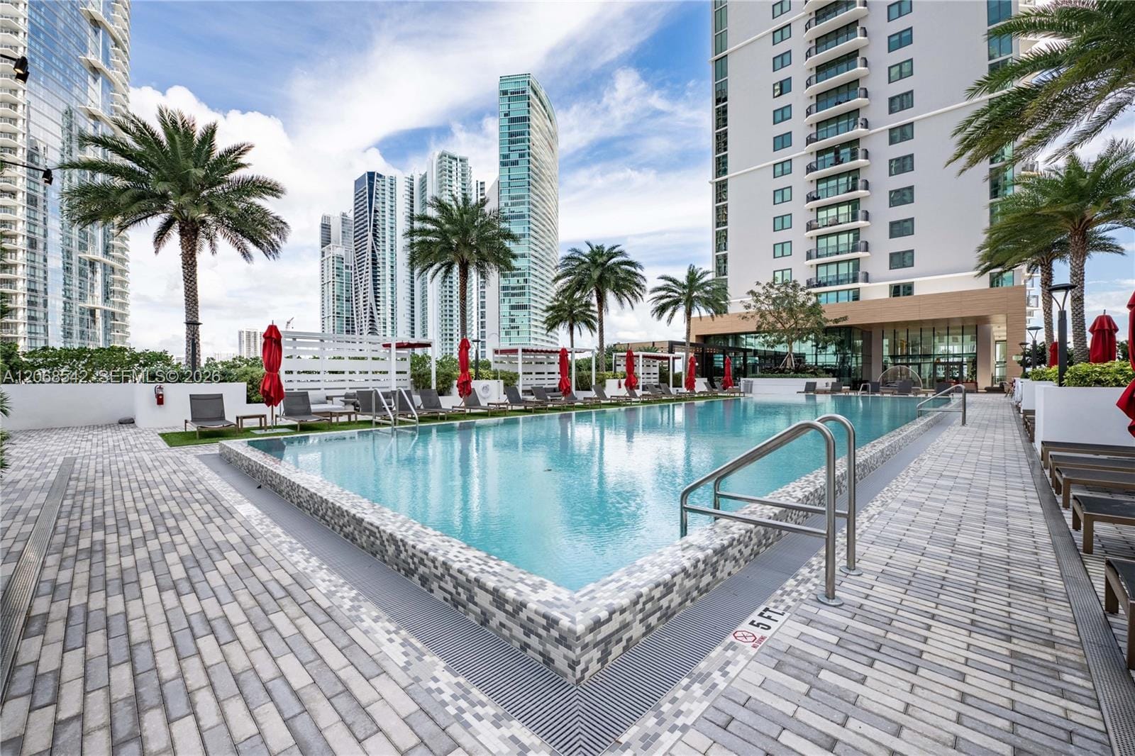 650 NE 2nd Avenue 4305, Miami, FL 33132