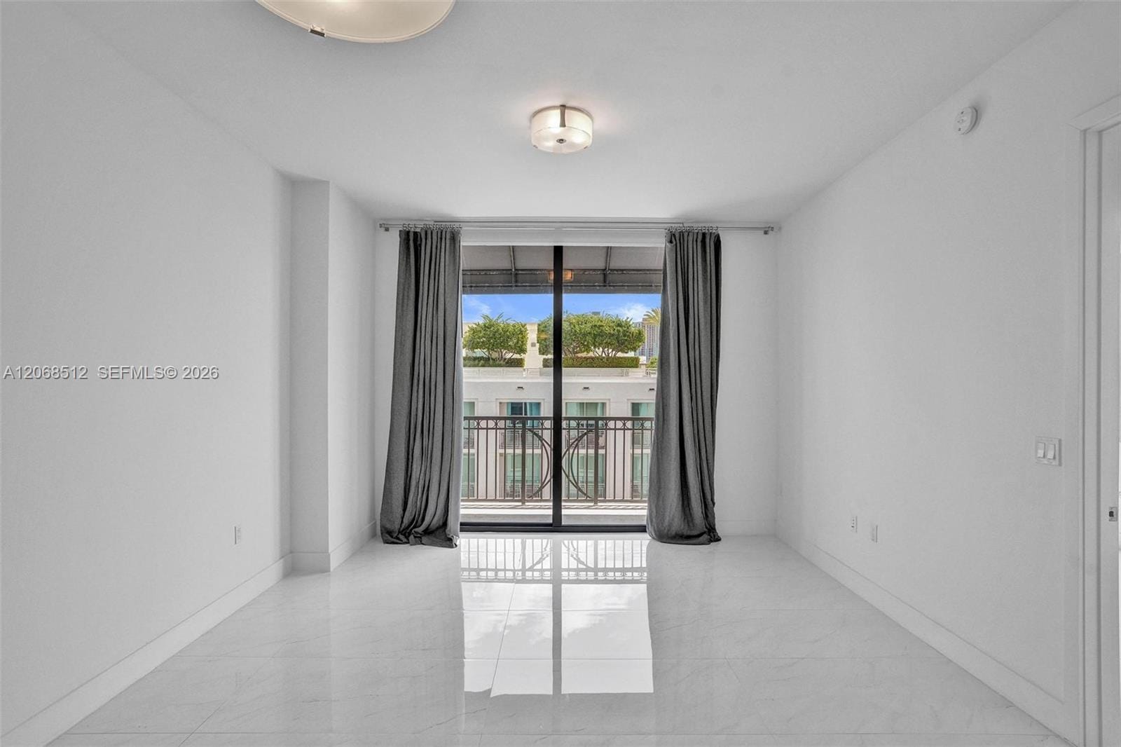 301 Altara Avenue UPH1005, Coral Gables, FL 33146 photo 14
