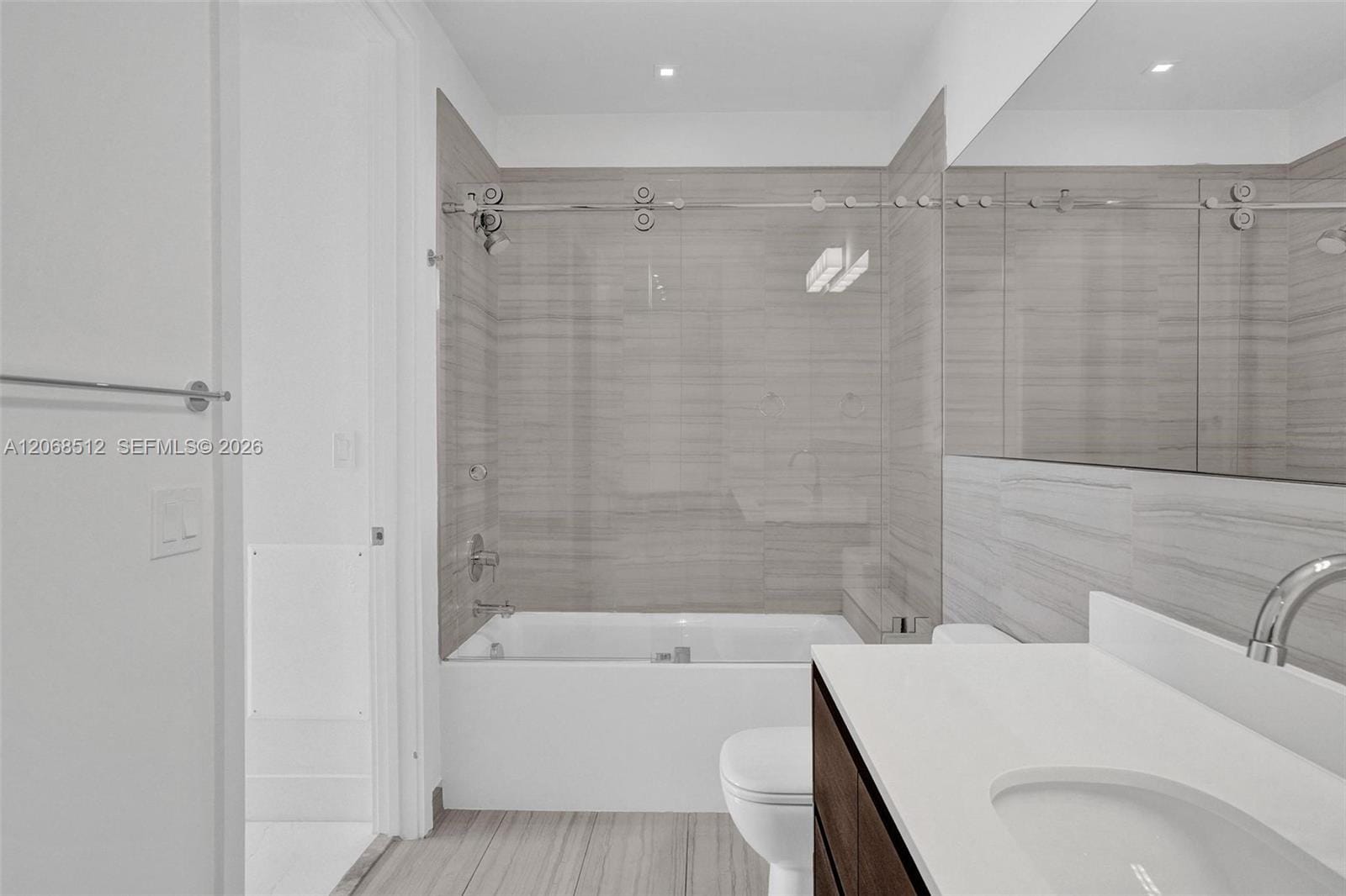 301 Altara Avenue UPH1005, Coral Gables, FL 33146 photo 17