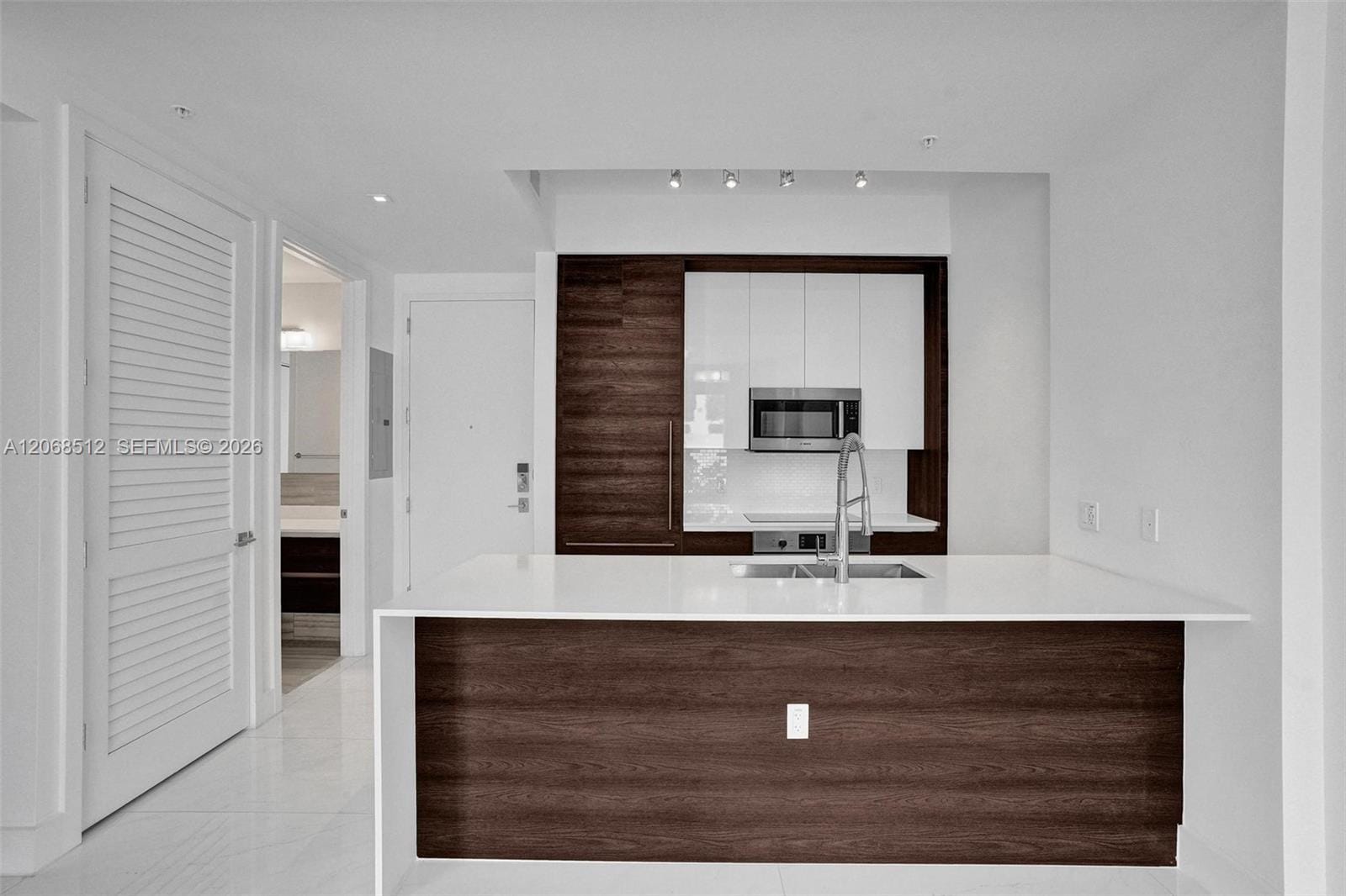 301 Altara Avenue UPH1005, Coral Gables, FL 33146 photo 9