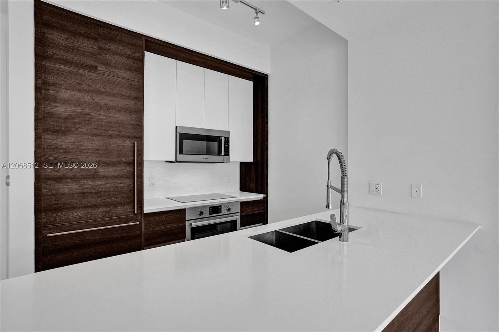 301 Altara Avenue UPH1005, Coral Gables, FL 33146 photo 10