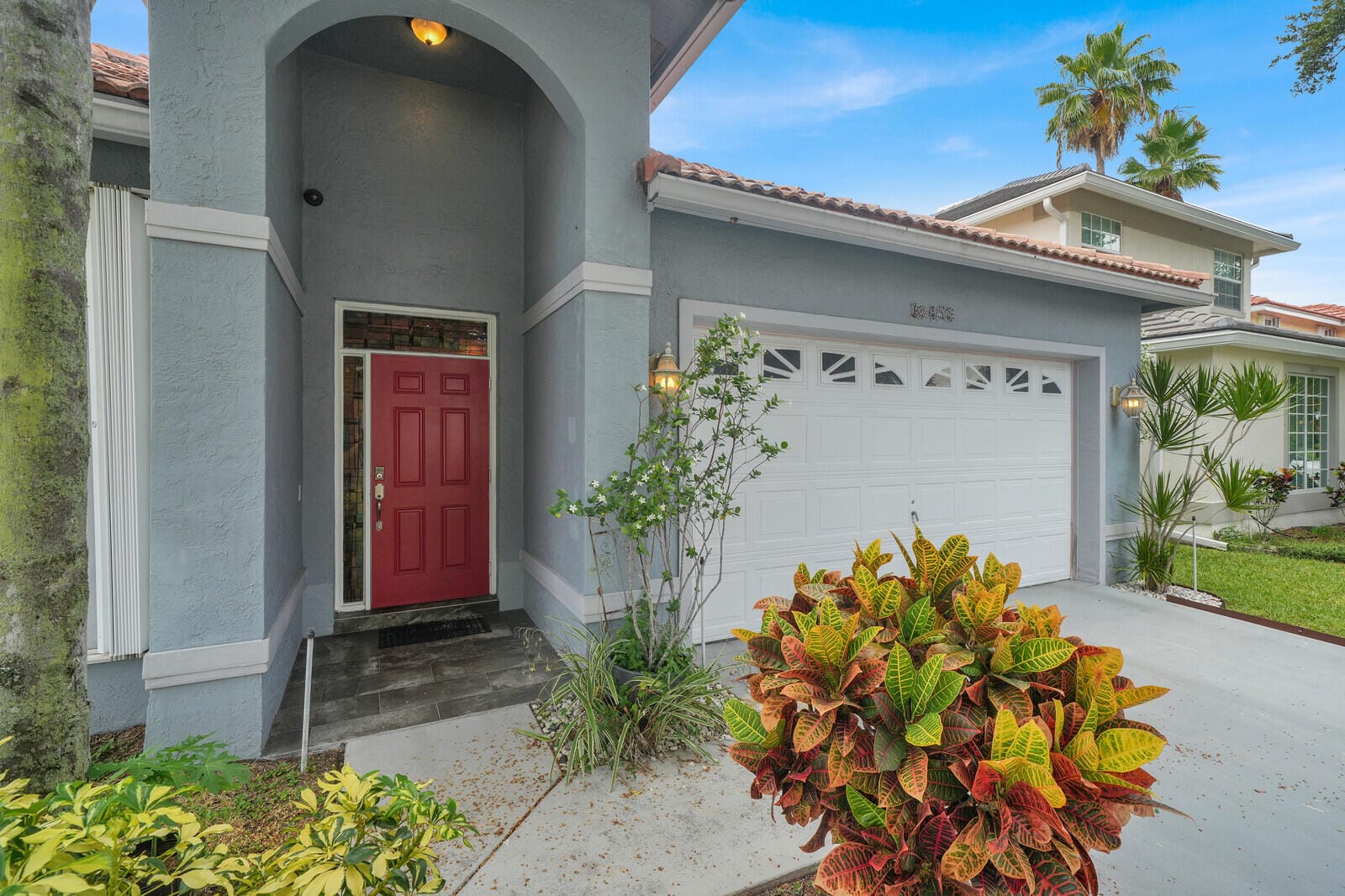 18453 OLD PRINCETON Lane — photo 3