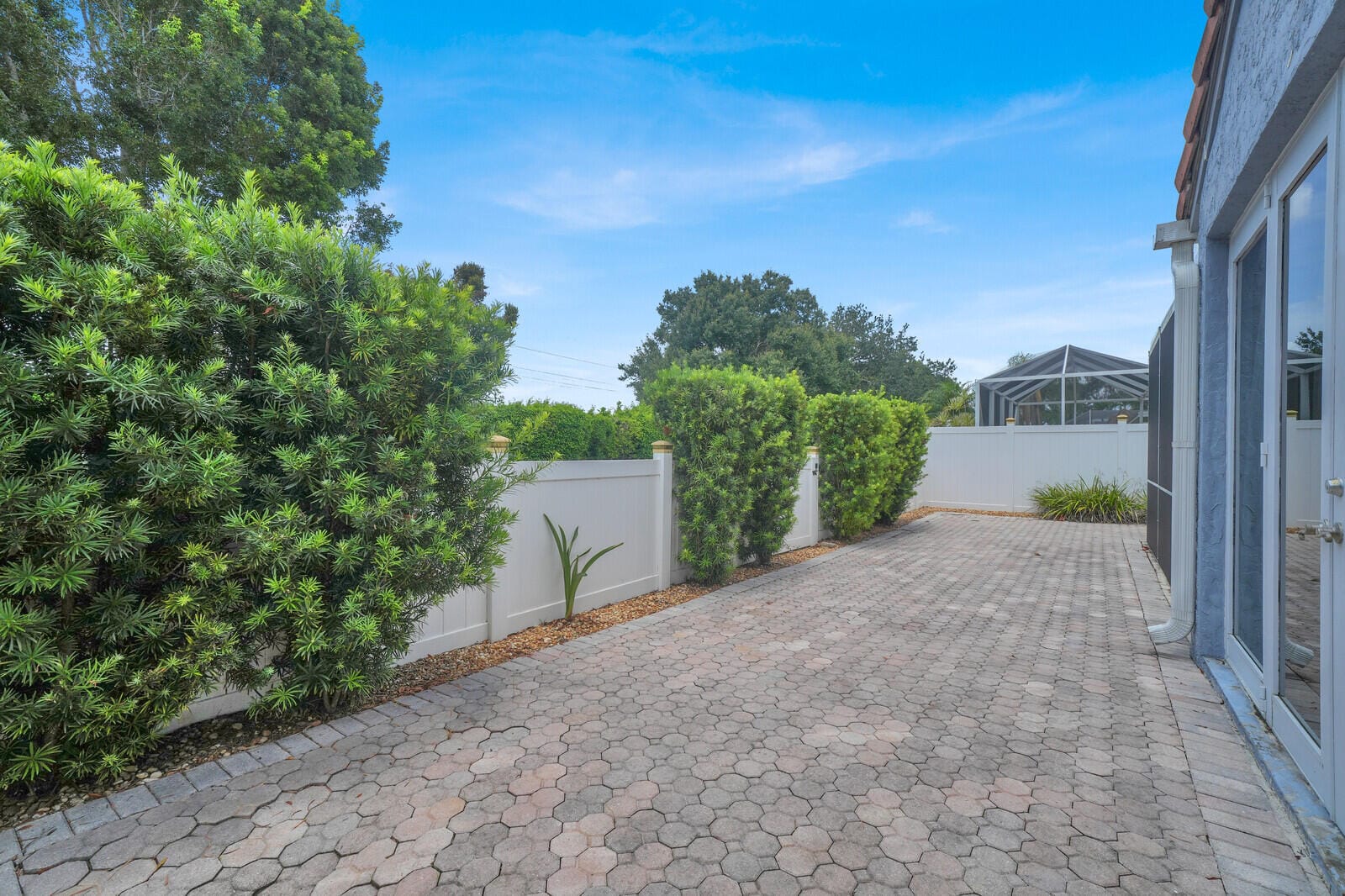 18453 OLD PRINCETON Lane — photo 4