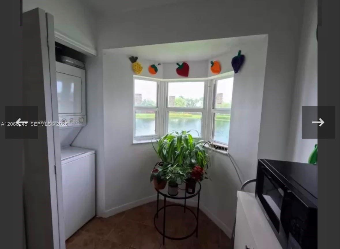 985 NE 34th Avenue 203 — photo 2