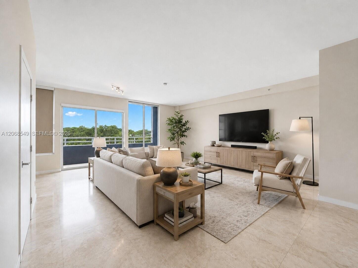 3250 Grand Avenue 406, Miami, FL 33133