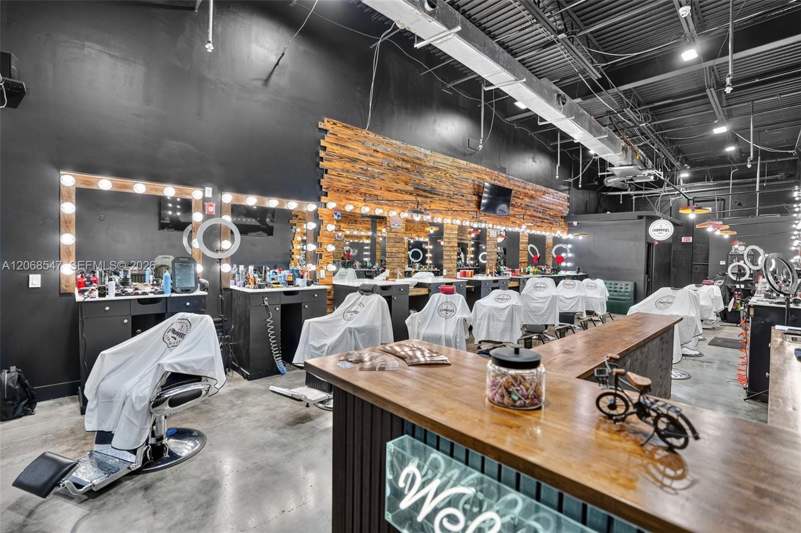 Exceptional Opportunity Exceptional Opportunity To Own A Barber Shop In Th, Miami, FL 33196
