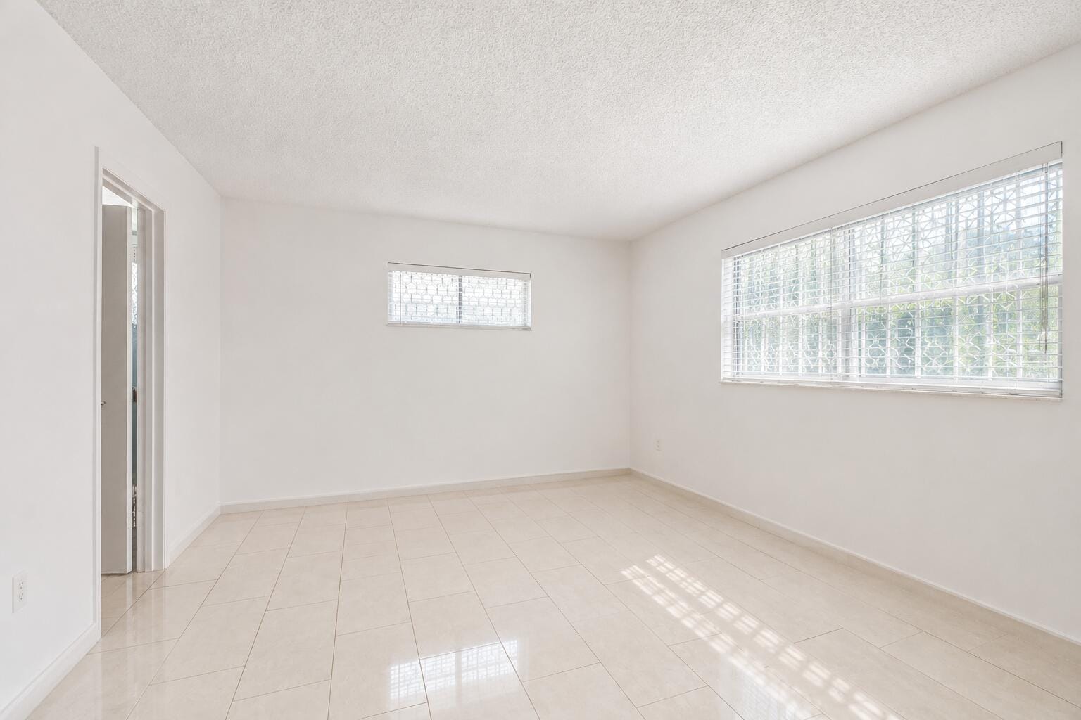 1025 SE 4th Avenue 101 — photo 12