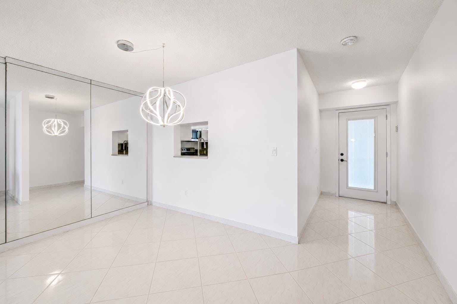 1025 SE 4th Avenue 101 — photo 3