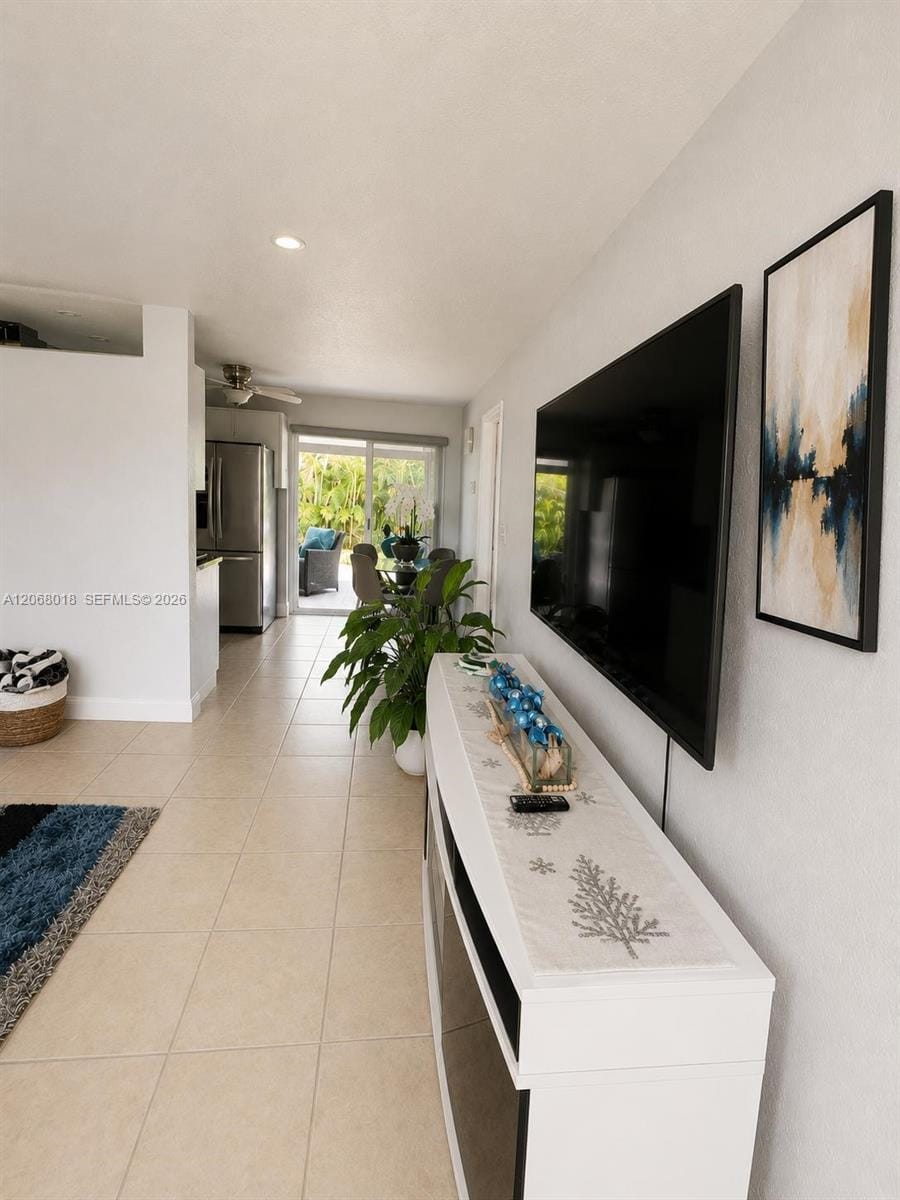 4910 SW 16th Street — photo 2
