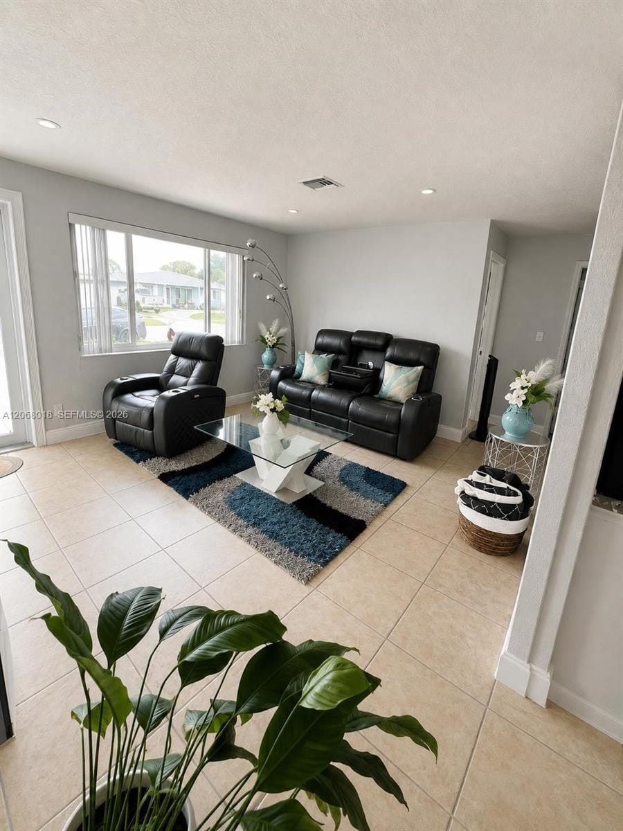 4910 SW 16th Street — photo 4