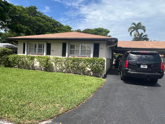 501 SANDPIPER Circle 501, Country Manors, Delray Beach, FL