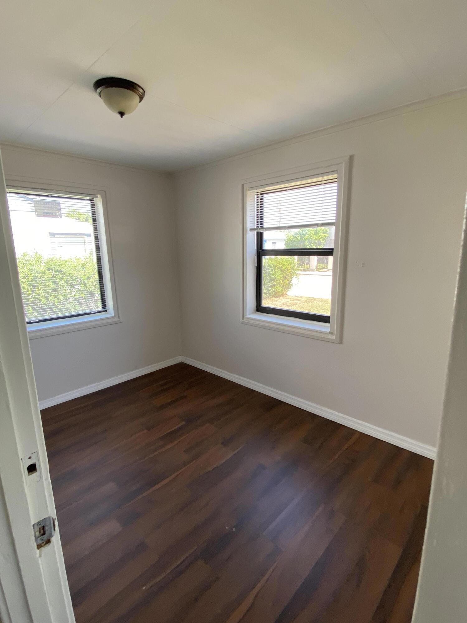 816 W 4TH Street — photo 5