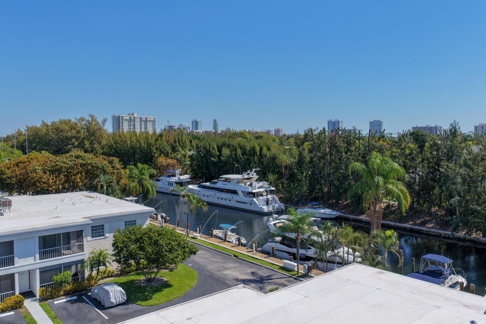 6231 Bay Club Drive 4 — photo 3