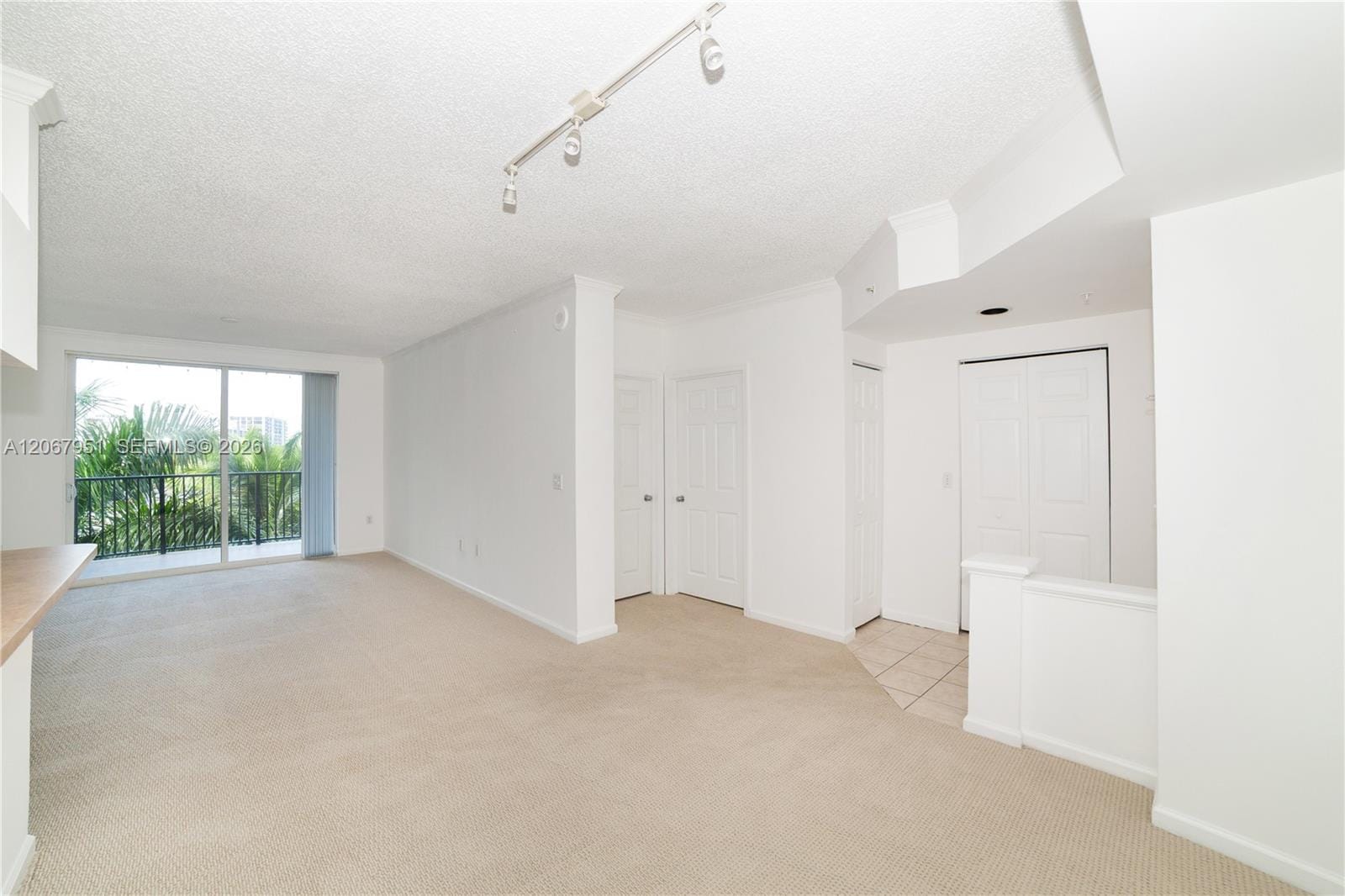 17150 N Bay Road 2512, Sunny Isles Beach, FL 33160 photo 2