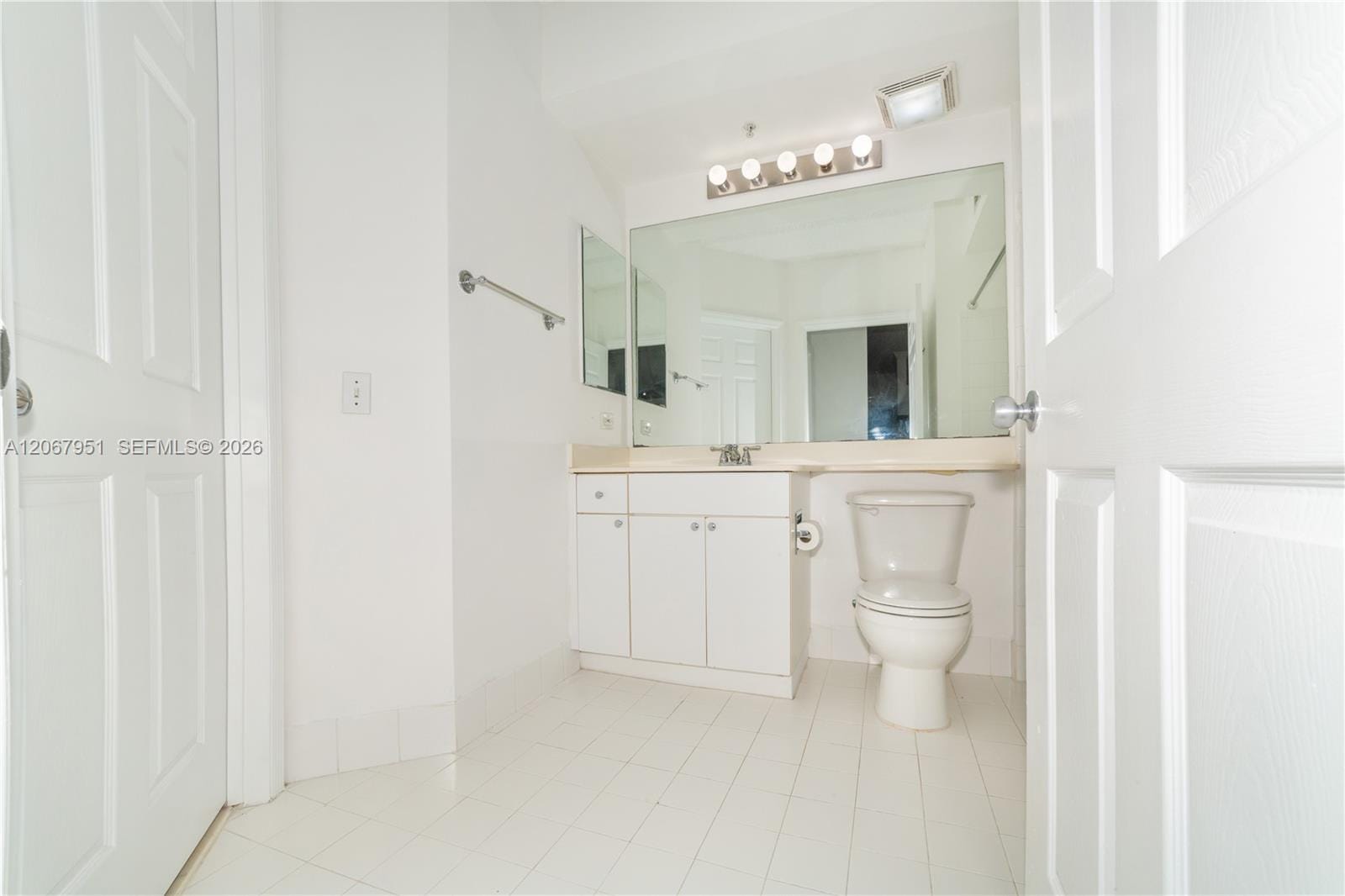 17150 N Bay Road 2512, Sunny Isles Beach, FL 33160 photo 19