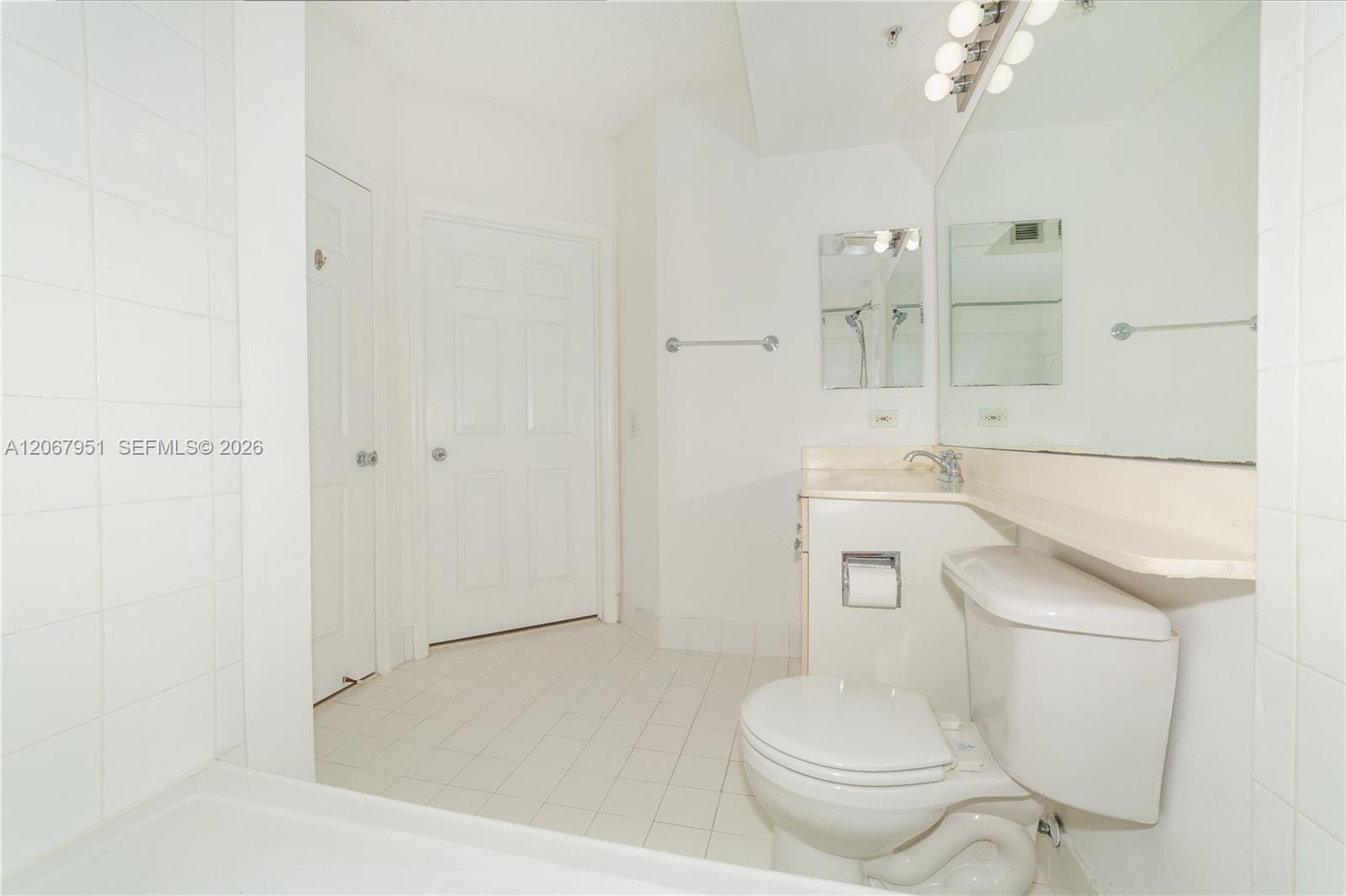 17150 N Bay Road 2512, Sunny Isles Beach, FL 33160 photo 20