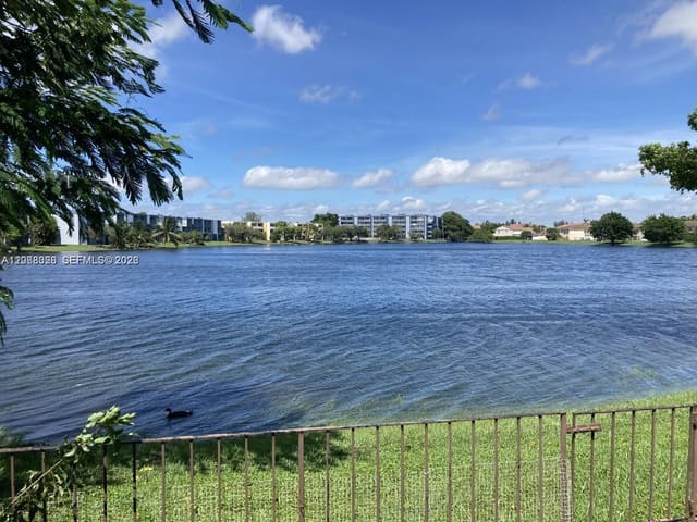 9139 Fontainebleau Boulevard 7, Miami, FL 33172