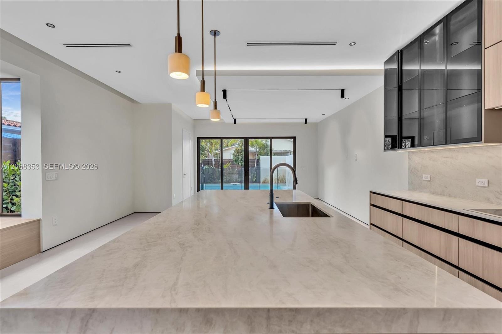 2220 SW 14th Street — photo 11