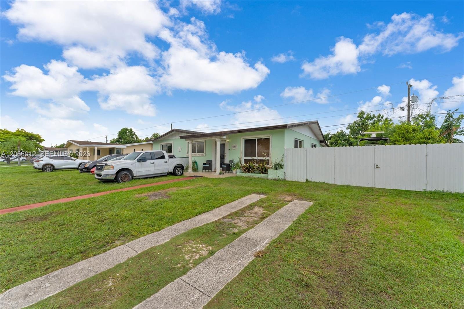 11940 SW 186th Street — photo 2
