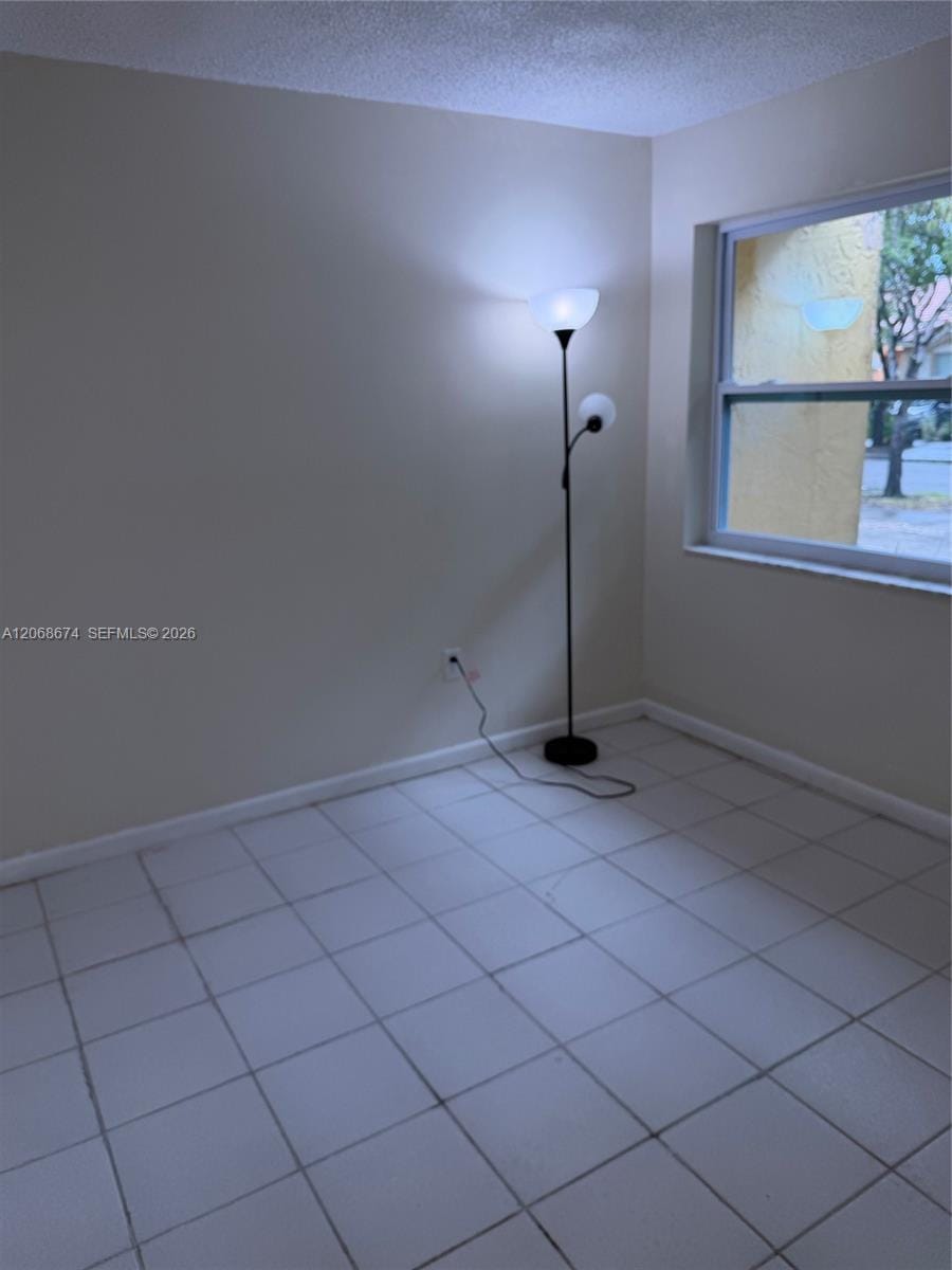 70 SW 14th Terrace — photo 4